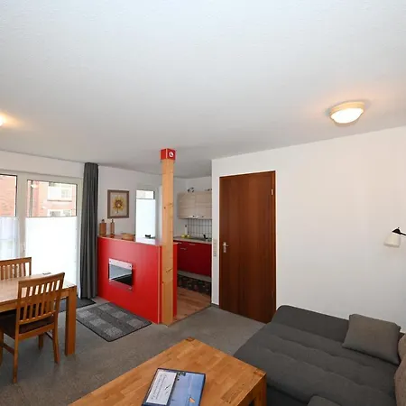 Lagunenstadt Ag 假日公园 3*