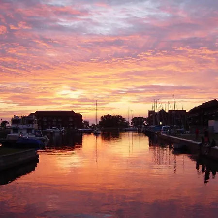 假日公园 Lagunenstadt Ag 3*