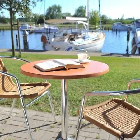 Lagunenstadt Ag 假日公园